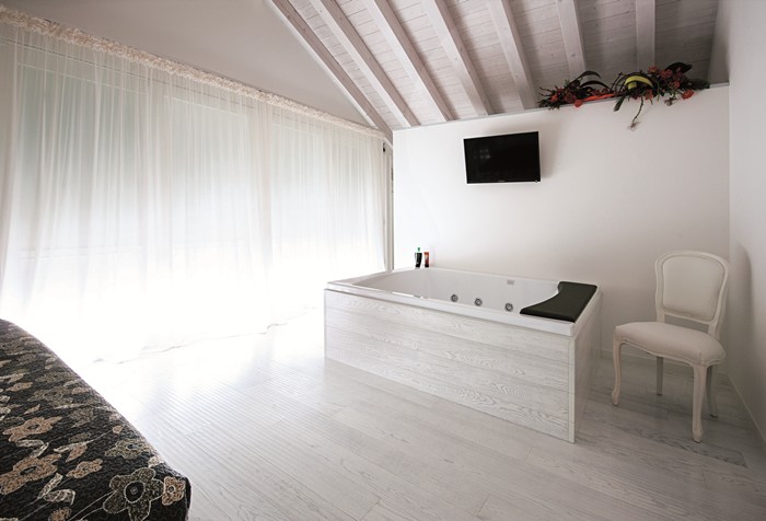 進(jìn)入寒冬的進(jìn)口地板也是如此惹人喜愛(ài) 進(jìn)入寒冬的進(jìn)口地板也是如此惹人喜愛(ài)