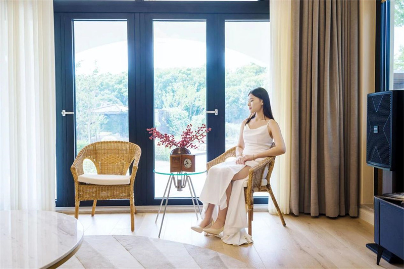 Room Tour|一線臨湖庭院，高階生活的藝術想象 image9